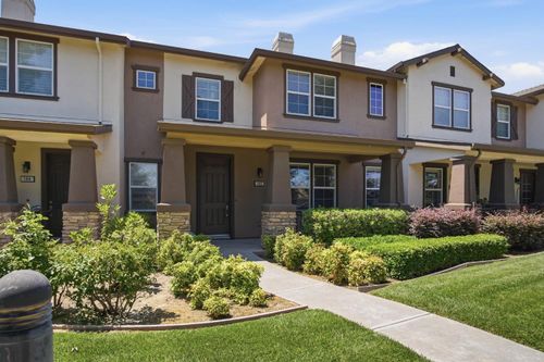 143-570 Cutting Horse Dr, Oakdale, CA, 95361-8950 | Card Image