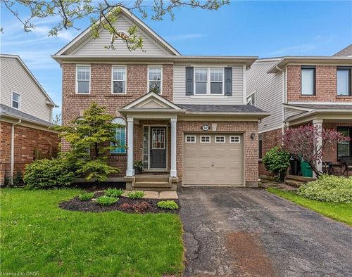 92 Baggs Cres, Cambridge, ON, N1T2E8 | Card Image