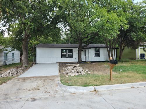 807 Skylark Dr, Arlington, TX, 76010-3036 | Card Image