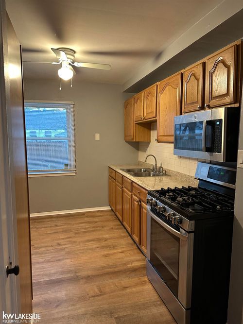 20219 Moross Rd, Detroit, MI, 48224-1155 | Card Image