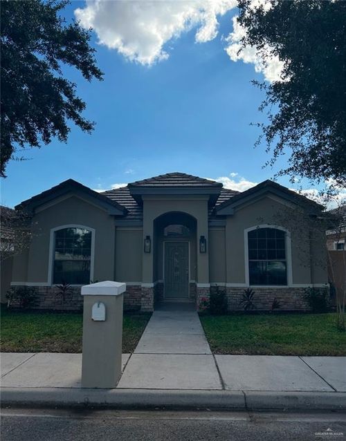 532 E Sandyhills Ave, McAllen, TX, 78503-1538 | Card Image