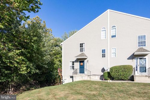 83 Horseshoe Dr, DOUGLASSVILLE, PA, 19518-9253 | Card Image