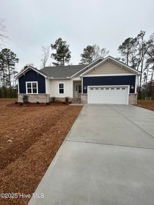 2410 Starling Lane, New Bern, NC, 28562 | Card Image