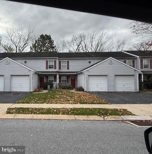 624 Front St, LITITZ, PA, 17543-1700 | Card Image