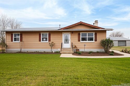 1102 Berlin St, Castroville, TX, 78009-3821 | Card Image