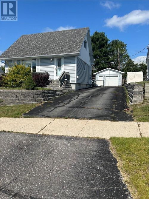 200 Hillside Dr S, Elliot Lake, ON, P5A1N5 | Card Image