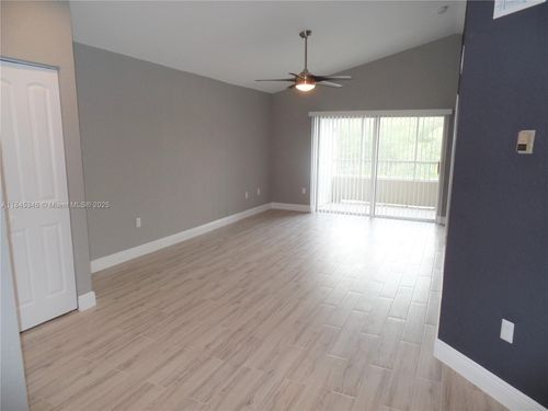 apt-303-2803 N Oakland Forest Dr, Oakland Park, FL, 33309-6434 | Card Image
