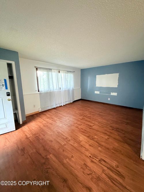 apt-l6-8612 Boundary Ave, Anchorage, AK, 99504-1457 | Card Image