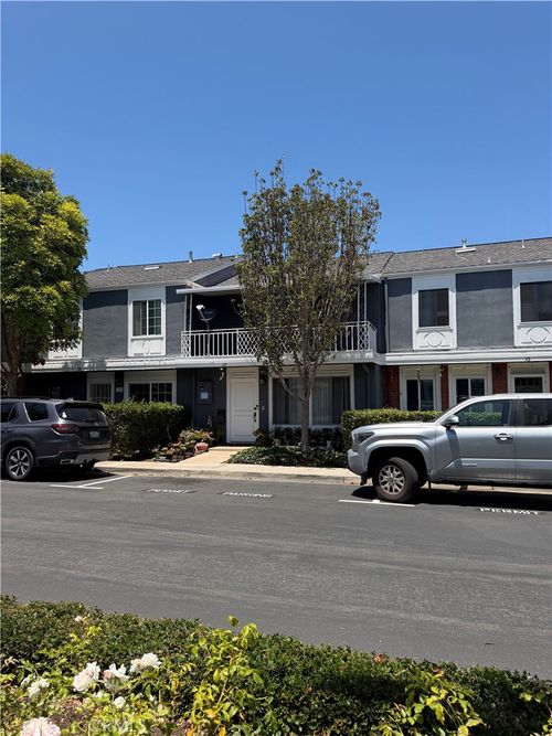 117 Yorktown Ln, Costa Mesa, CA, 92626-6548 | Card Image