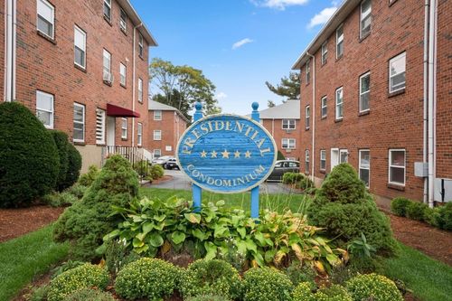 3-35 Montvale Ave, Woburn, MA, 01801-4268 | Card Image
