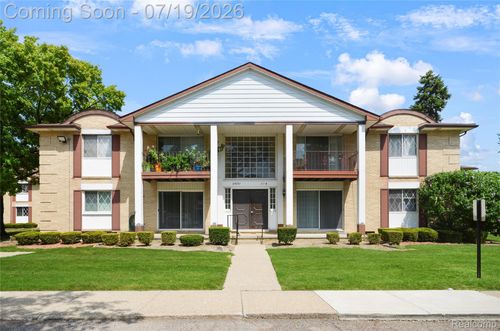 7-29257 Hayes Rd, Warren, MI, 48088-4040 | Card Image