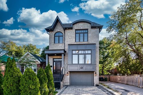 109 Banff Rd, Toronto, ON, M4P2P6 | Card Image