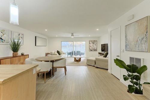 747 D Avenue, Coronado, CA, 92118 | Card Image