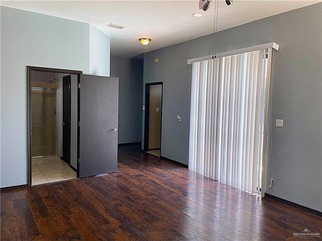 2037 S 45 Th St, House other with 4 bedrooms, 5 bathrooms and 2 parking in McAllen TX | Image 17