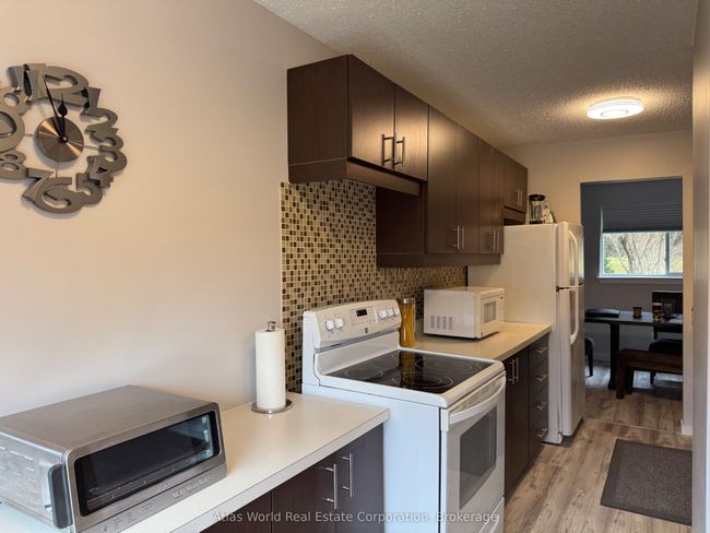 76 - 76 Laurie Cres, Condo with 3 bedrooms, 2 bathrooms and 2 parking in Owen Sound ON | Image 11