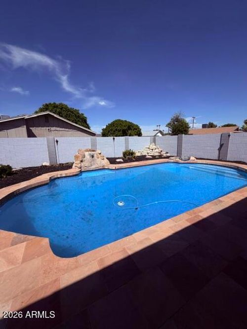 3724 W Gardenia Ave, Phoenix, AZ, 85051-8267 | Card Image