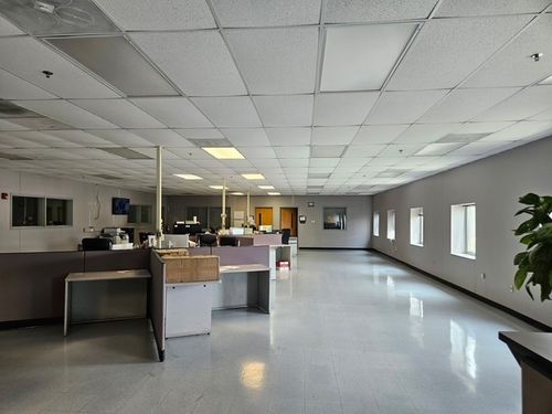 2224 W College Ave, Normal, IL, 61761-2374 | Card Image