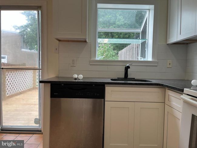 C - 142 Wright St, Townhouse with 2 bedrooms, 2 bathrooms and null parking in Manayunk PA | Image 6