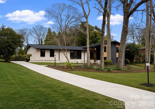 823 Wingrave Dr, Charlotte, NC, 28270-5935 | Card Image