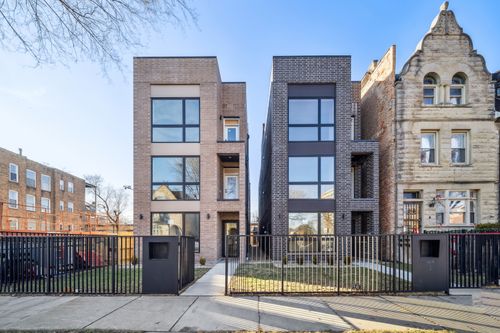 301-4208 S Calumet Ave, Chicago, IL, 60653-2614 | Card Image