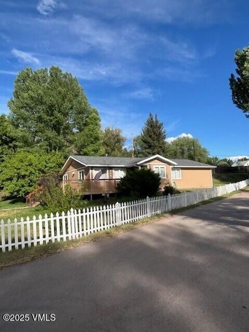 652 Lost Lane Pl, Gypsum, CO, 81637-5425 | Card Image
