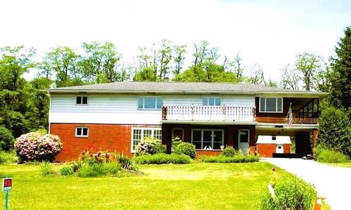 208 Theatre Rd, Carrolltown, PA, 15722-7808 | Card Image