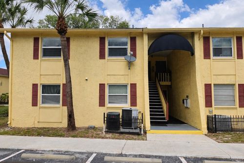7531 Abonado Rd, TAMPA, FL, 33615-2430 | Card Image