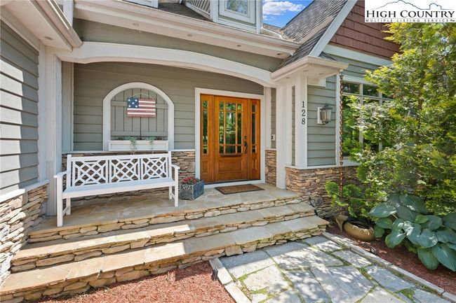 Adorable Front Porch/Entry Way | Image 48