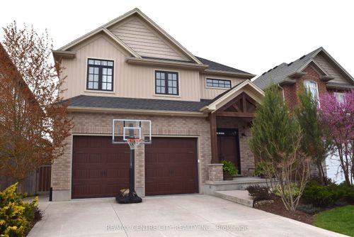 2200 Springridge Drive, London North, ON, N5X0M3 | Card Image