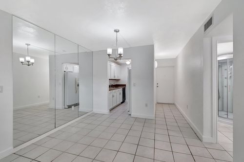 apt-150-650 Sw 2nd Ave, Boca Raton, FL, 33432-5954 | Card Image