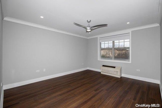 S1155 - 1100 Avalon Sq, Condo with 2 bedrooms, 2 bathrooms and null parking in Glen Cove NY | Image 6