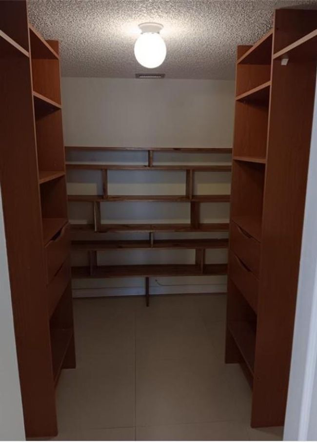 WALK IN WITH BUILT INS | Image 11
