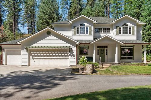 26525 N River Estates Dr, Chattaroy, WA, 99003 | Card Image