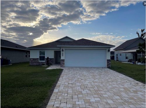 208 Missouri Ave, SAINT CLOUD, FL, 34769-2202 | Card Image