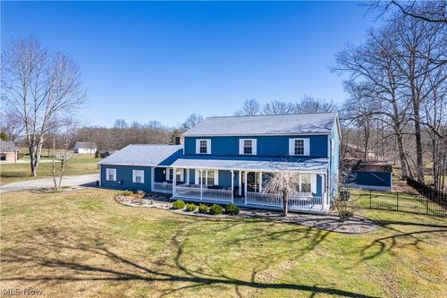 782 Windsor Dr, Mineral Wells, WV, 26150-6775 | Card Image