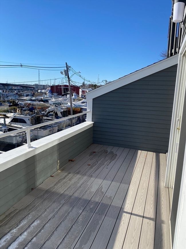 3 - 57 Front St, Condo with 2 bedrooms, 3 bathrooms and 1 parking in Beverly MA | Image 22