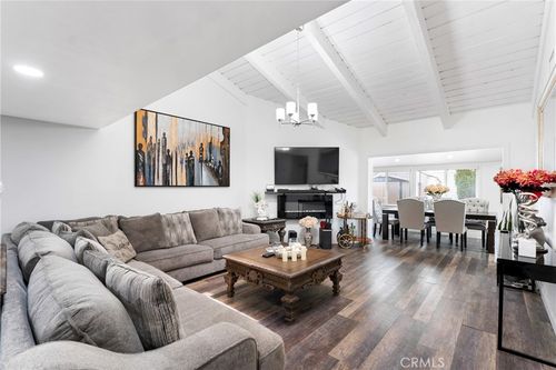 2011 Katella Ave, Anaheim, CA, 92804 | Card Image