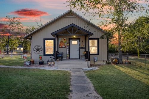 406 S Llano St, Whitney, TX, 76692-2603 | Card Image
