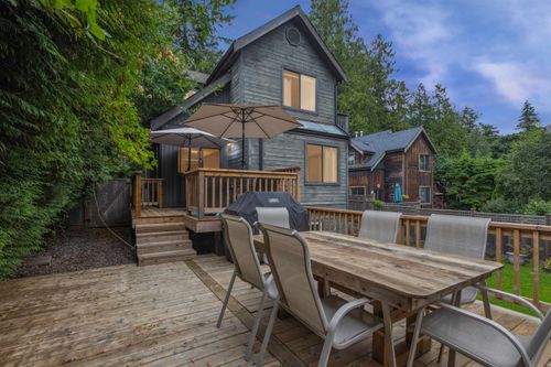 6820 Hycroft Rd, West Vancouver, BC, V7W2K8 | Card Image