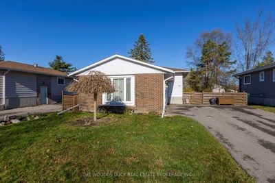 60 Coyle Cres, House other with 3 bedrooms, 1 bathrooms and 4 parking in Lakefield ON | Image 1