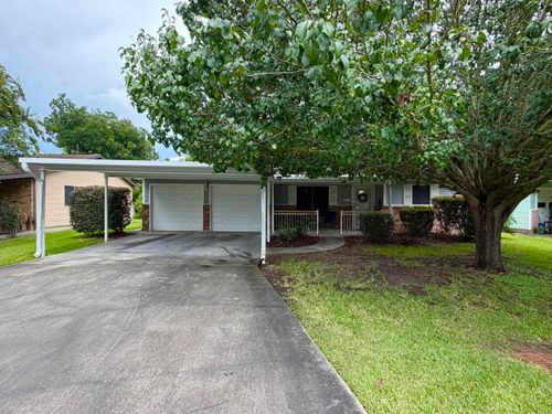 2637 Hampton Ln, Port Neches, TX, 77651-5301 | Card Image
