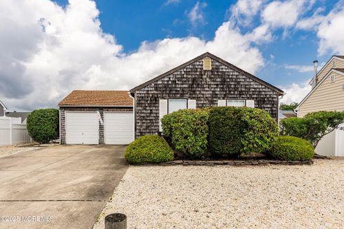 66 Wind Jammer Ct, Bayville, NJ, 08721-1412 | Card Image