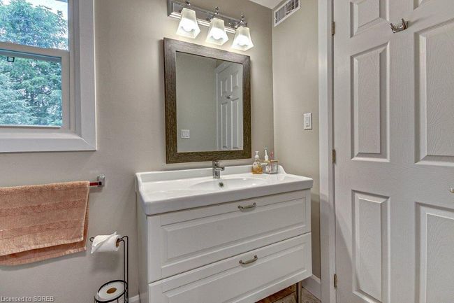 17 Murray St W, House other with 3 bedrooms, 1 bathrooms and 5 parking in Vittoria ON | Image 9