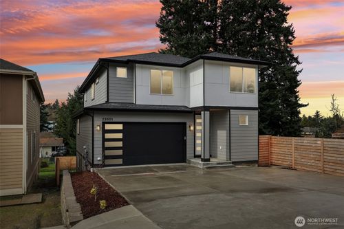 23801 100th Ave Se, Kent, WA, 98031-3335 | Card Image