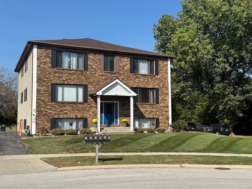 apt-4-990 Manchester Ct, South Elgin, IL, 60177-1455 | Card Image