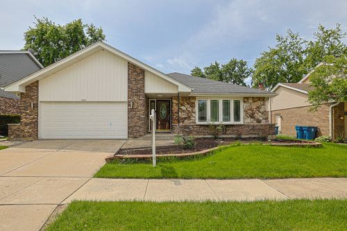 1213 Hawkins Ave, Downers Grove, IL, 60516-3787 | Card Image