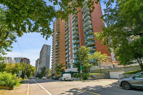 704-570 Laurier Avenue W, Ottawa Centre, ON, K1R1C8 | Card Image