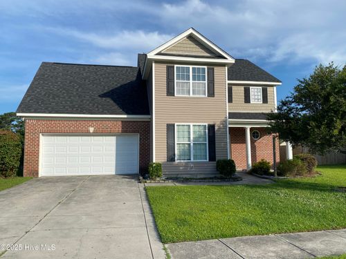 105 Moonstone Ct, Jacksonville, NC, 28546-8741 | Card Image