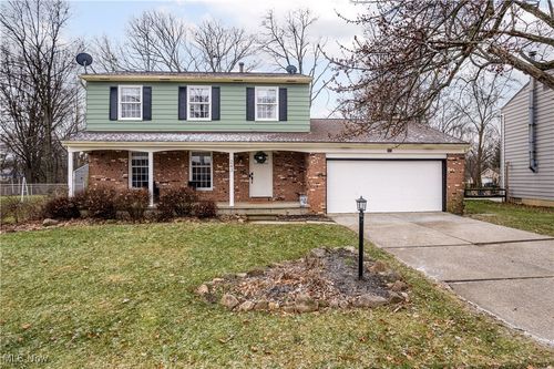 243 College Park Drive, Elyria, OH, 44035 | Card Image