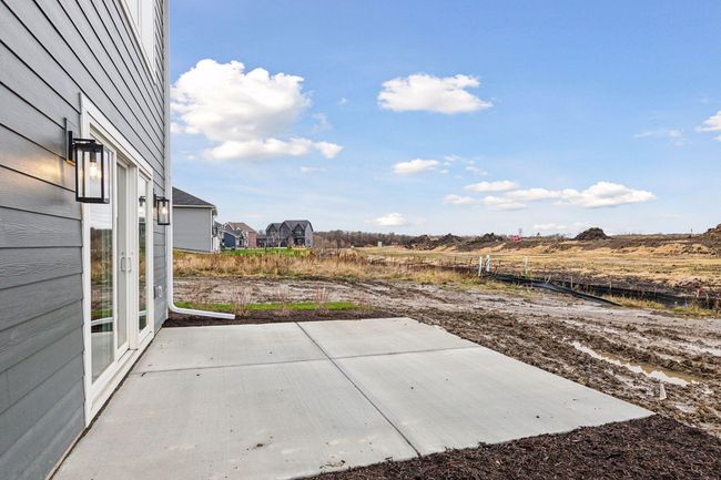 Walkout Patio | Image 38